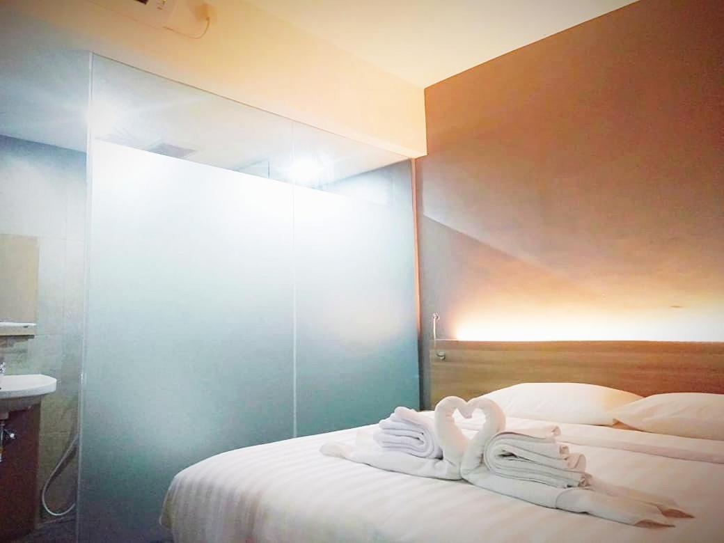 Hotel Marina Airport 2*
